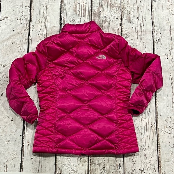 Girls The North Face Dark Pink 500 Goose Down Zip Up Jacket - Picture 2 of 10